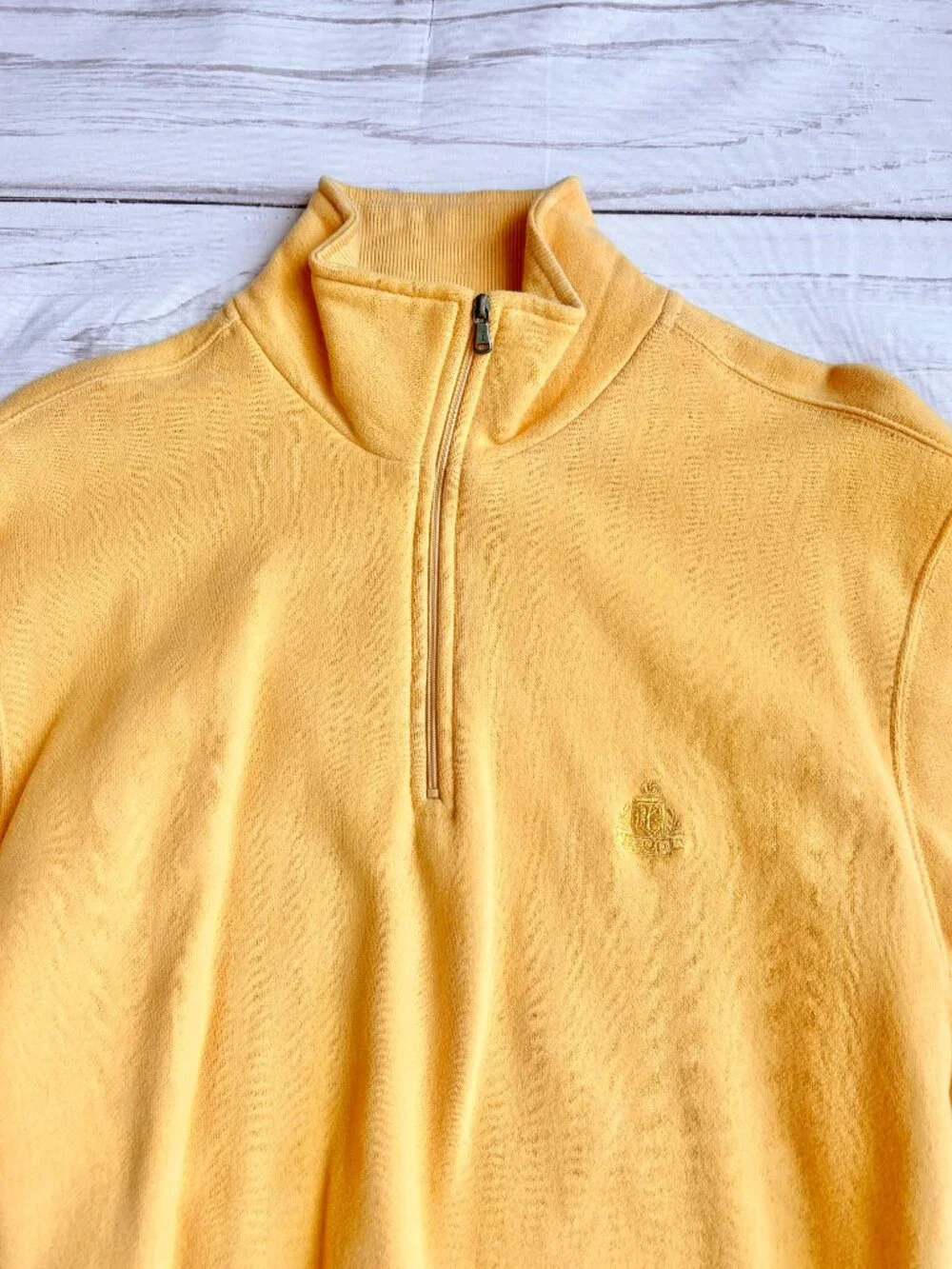 Izod men quarter